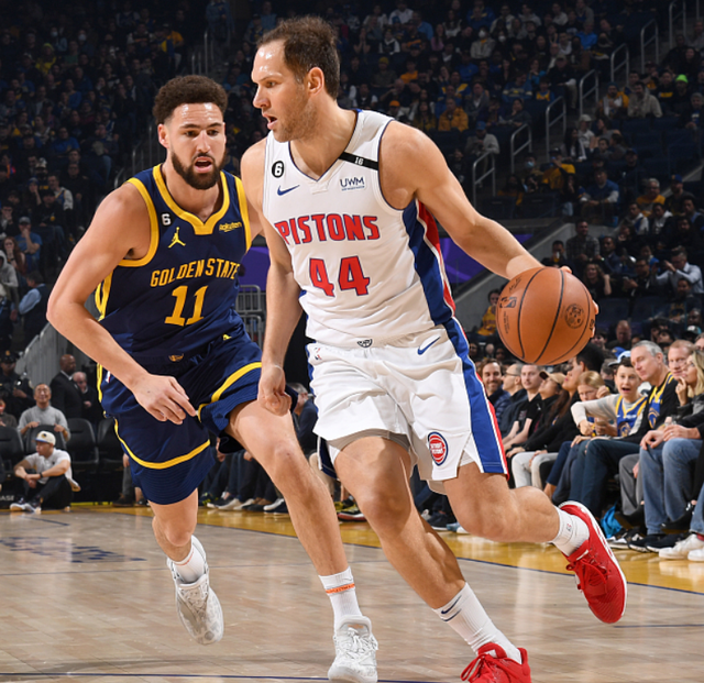 又见绝平!广厦男篮与罗马鏖战至终场,郑钦文读秒救主 又见绝平!广厦男篮与罗马鏖战至终场,郑钦文读秒救主