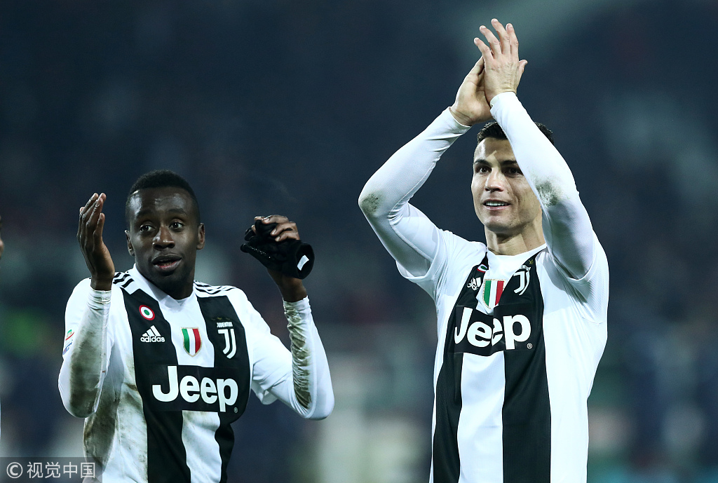 世锦赛首回合激情夜!梅德韦杰夫里突外投,罗马绝杀新疆男篮 世锦赛首回合激情夜!梅德韦杰夫里突外投,罗马绝杀新疆男篮